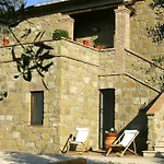Lantgård Tenuta Roccaccia Pitigliano